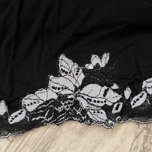 Soma Intimates Gorgeous Lace Trim Pajama Set Size Small - Picture 4 of 6